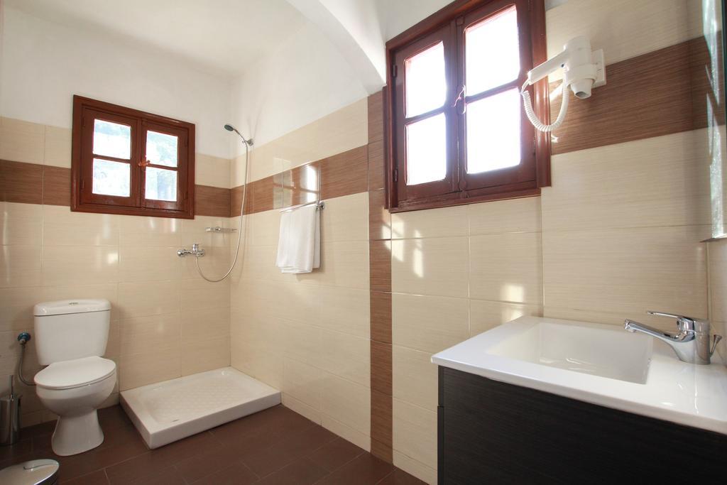 Traditional Apartments Alexandra Megisti Room photo