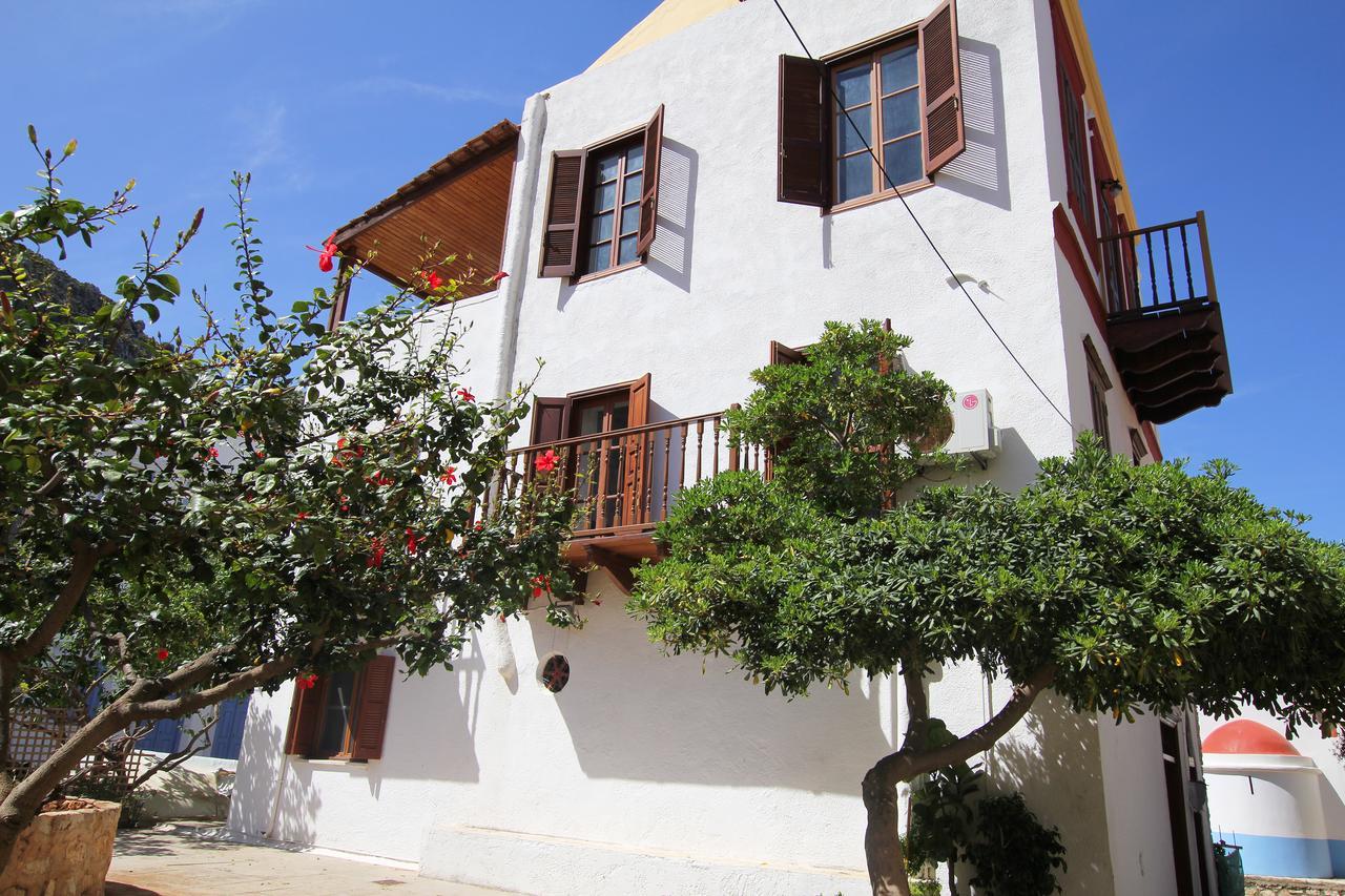 Traditional Apartments Alexandra Megisti Exterior photo